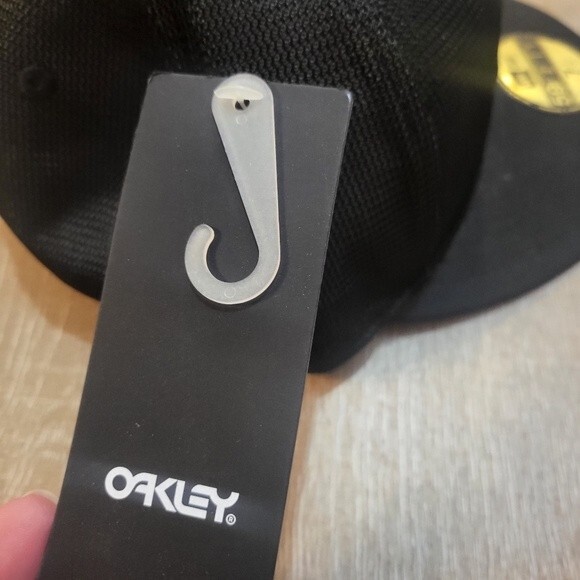 NWT Oakley 59 fifty Trucker Hat Reflective Hat - Picture 3 of 12